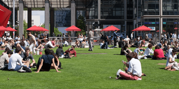 La place de La Défense : l’agora du quartier